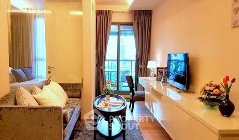 15th-Floor 1-BR H Sukhumvit 43 Near BTS Phrom Phong (ID 3393517)