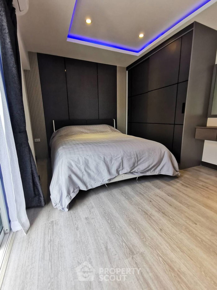 รูป คอนโด 3 ห้องนอน ขนาด 200 ตร.ม. Duplex ในพระตำหนัก (ID 3414604) - รูปที่ 13/20