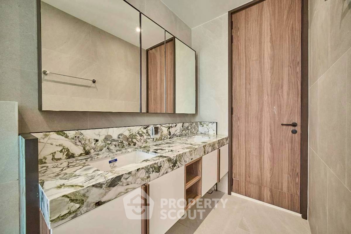 picture 3-BR Condo at ROMM CONVENT near BTS Sala Daeng (ID 3417283) - 16/29