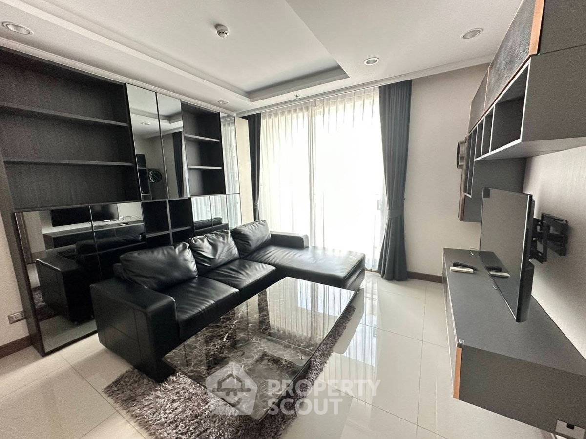 picture 17th-Floor 2-BR Supalai Oriental Sukhumvit 39 Near MRT Phetchaburi (ID 3419652) - 1/11