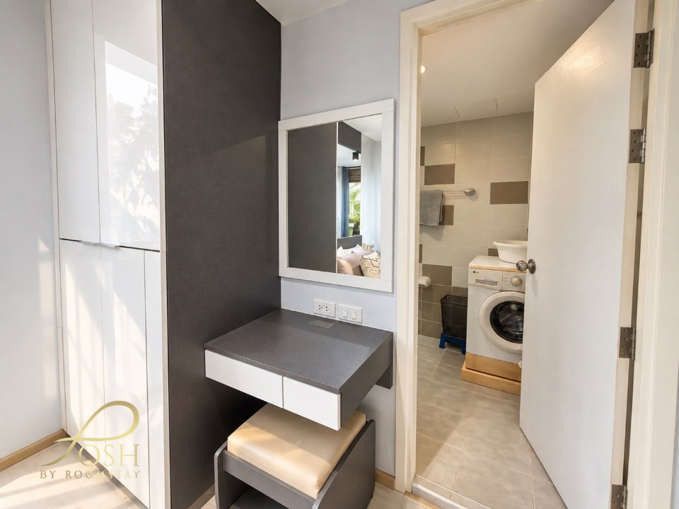 picture ZCAPE3 (1Bedroom) is located in central Phuket, just behind Central Floresta. Agent welcome - 9/19
