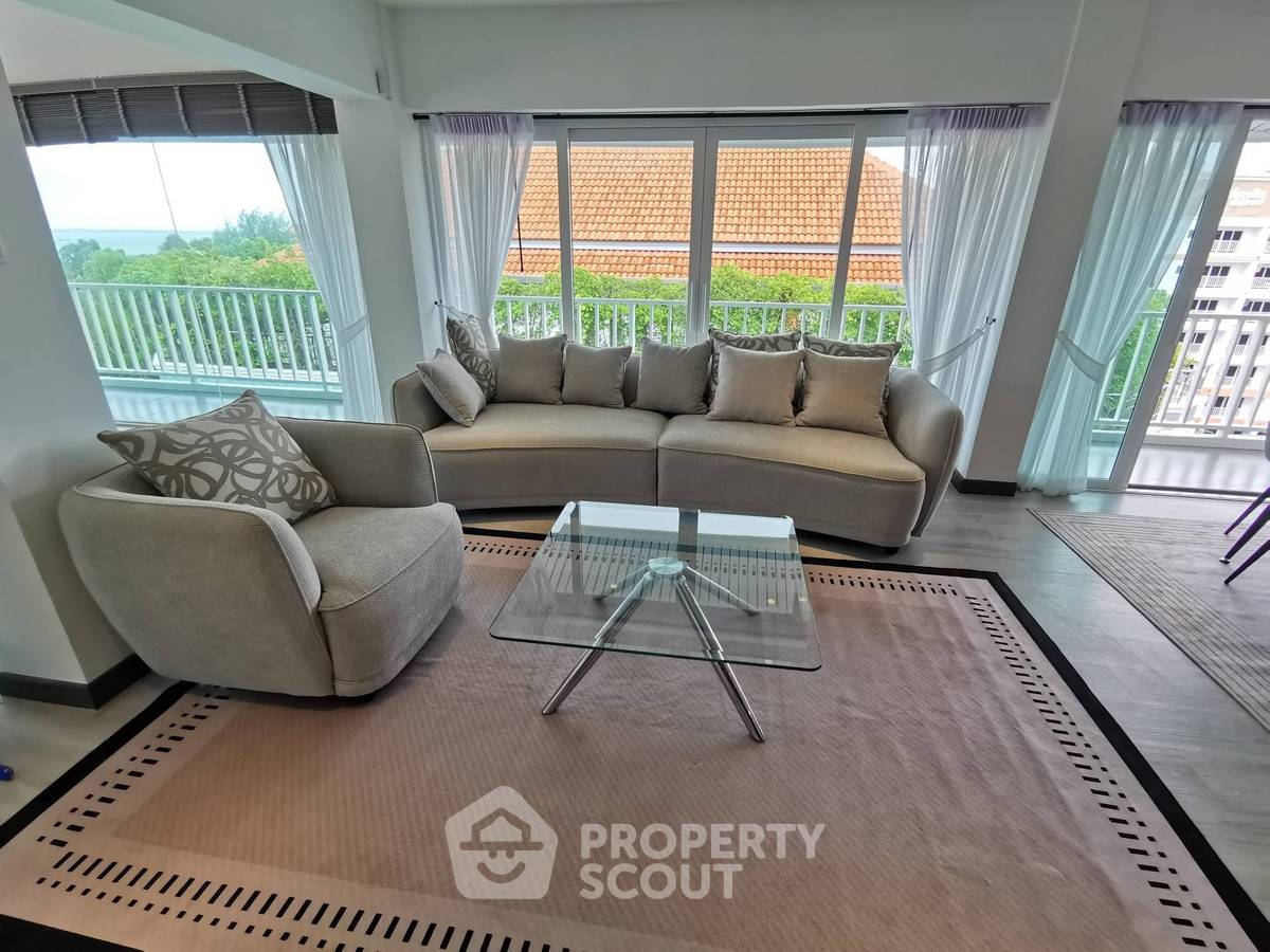รูป คอนโด 3 ห้องนอน ขนาด 200 ตร.ม. Duplex ในพระตำหนัก (ID 3414604) - รูปที่ 2/20
