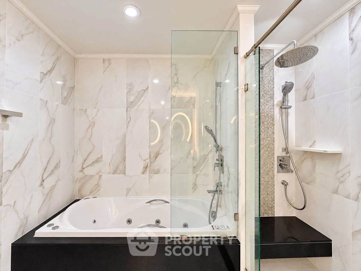 รูป คอนโด 4 ห้องนอน ชั้น 34 ขนาด 355 ตร.ม. Supalai Oriental Sukhumvit 39 ใกล้ MRT เพชรบุรี (ID 3413008) - รูปที่ 7/17