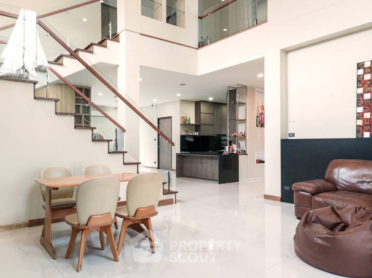 รูป บ้าน 3 ห้องนอน ขนาด 480 ตารางเมตร ในสุเทพ เชียงใหม่ (ID 3417796) - รูปที่ 10/16