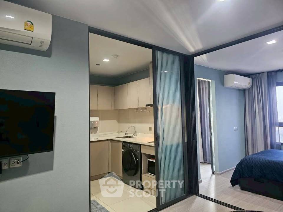 picture 40th-Floor 1-BR At Life Ladprao Near BTS Ha Yaek Lat Phrao (ID 3418618) - 4/10