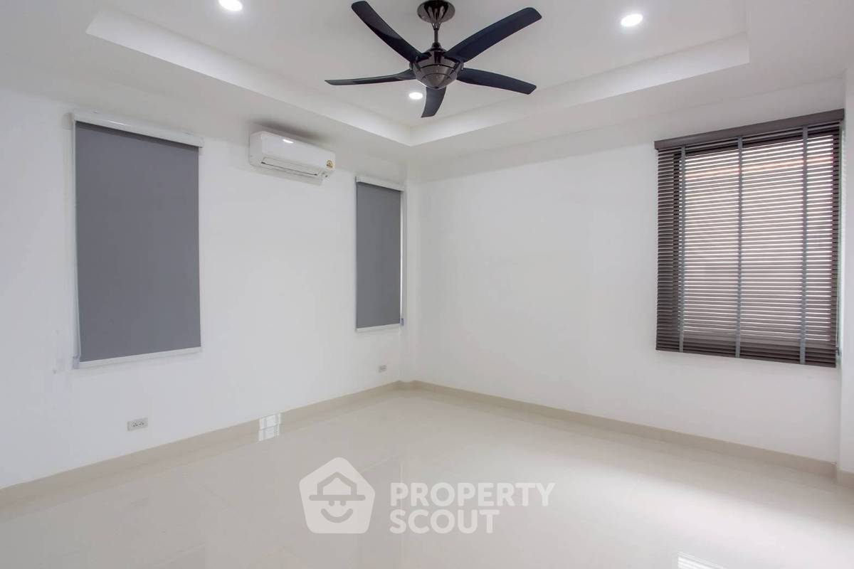 รูป วิลล่า 3-ห้องนอน ใน วังก์พง (ID 1299863) - รูปที่ 11/13