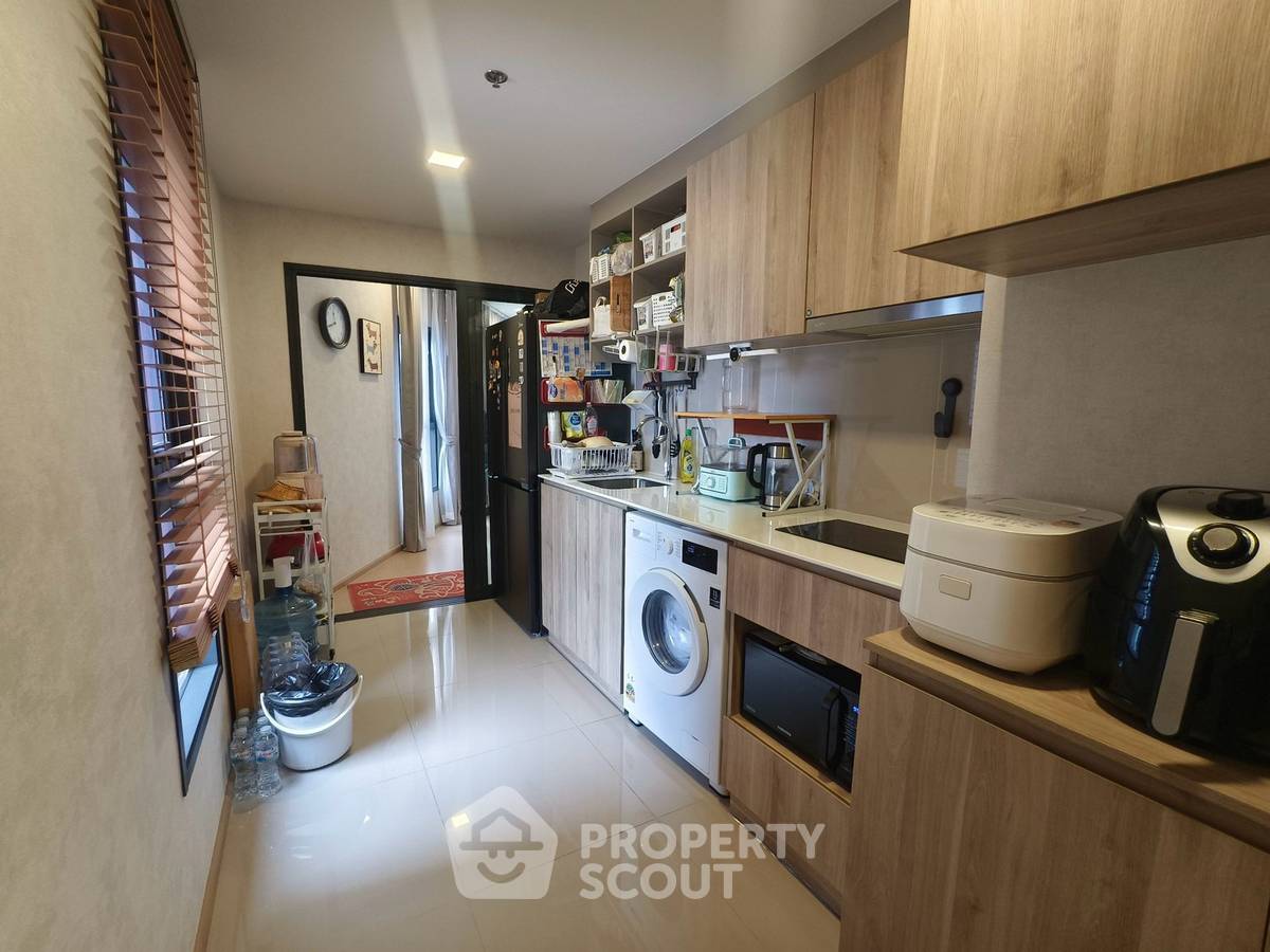 picture 2-BR Condo at The Base Urban Rama9 near MRT Phra Ram 9 (ID 3417246) - 9/13
