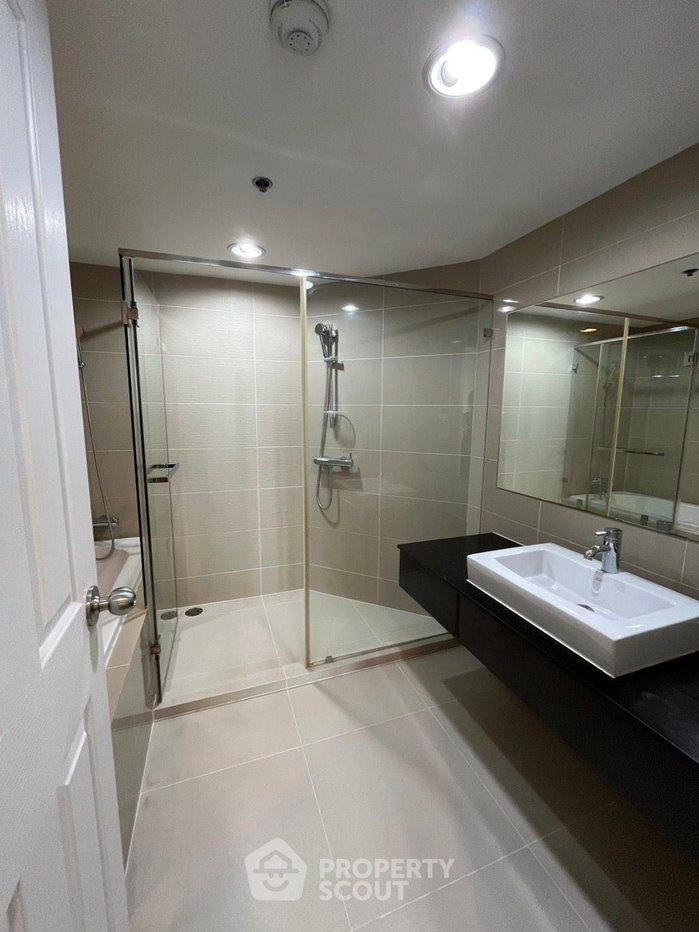 picture 25th-Floor 2-BR Condo At Belle Grand Rama 9 Near MRT Phra Ram 9 (ID 2430021) - 7/10