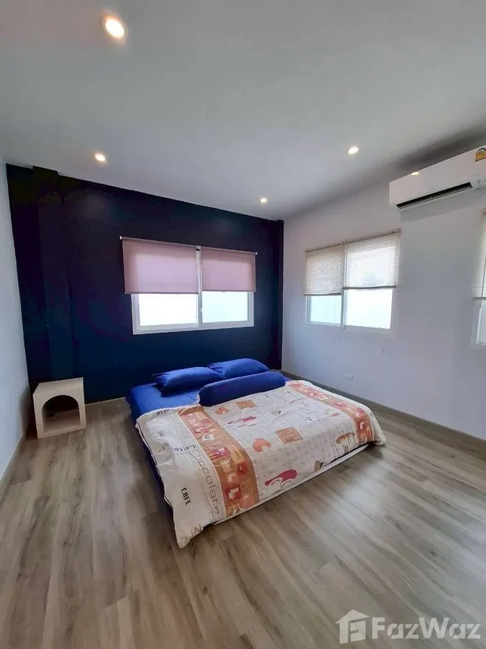 picture 2 Bedroom Pet-Friendly Townhouse with Premium Western Kitche 6870604 - 10/13