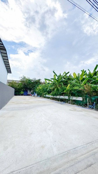 รูป โกดังให้เช่า แจ้งวัฒนะ ติวานนท์ ปากเกร็ด 52–58 ใกล้โรบินสันศรีสมาน 645 ม. และวัดสีกัน 1.1 กม. 215 ตร.ว. 845 ตร.ม. หน้ากว้าง 34 เมตร - รูปที่ 6/8