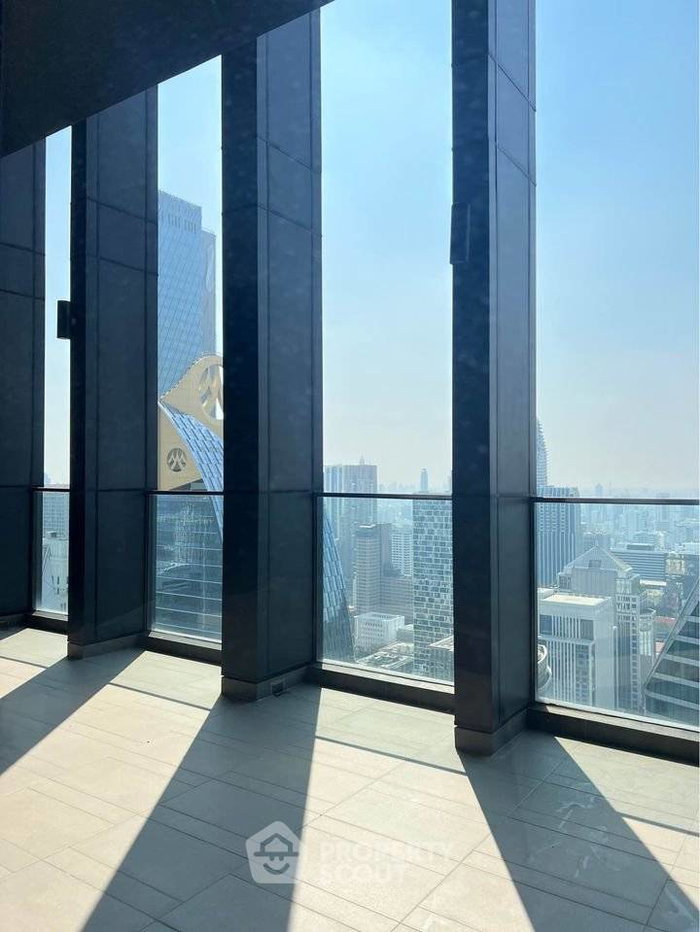 รูป คอนโด 3 ห้องนอน ชั้นสูง 209 ตร.ม. Noble Ploenchit ใกล้ BTS เพลินจิต (ID 3416026) - รูปที่ 17/26
