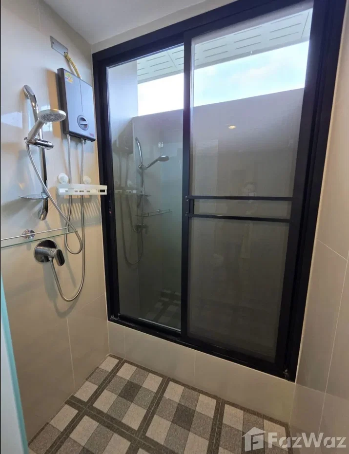 picture H Living Life Pattaya 6870161 - 19/19