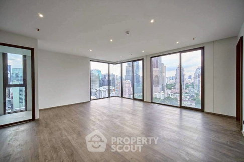 3-BR Condo at ROMM CONVENT near BTS Sala Daeng (ID 3419168)