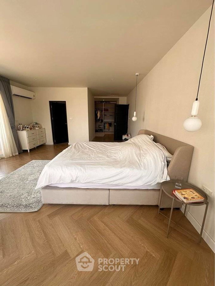 picture Pet-Friendly 3-BR 220 Sqm At Mano Tower Near MRT Phetchaburi (ID 3414948) - 14/19