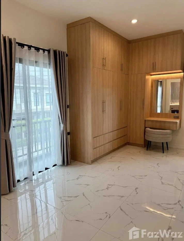 picture H Living Life Pattaya 6870161 - 11/19