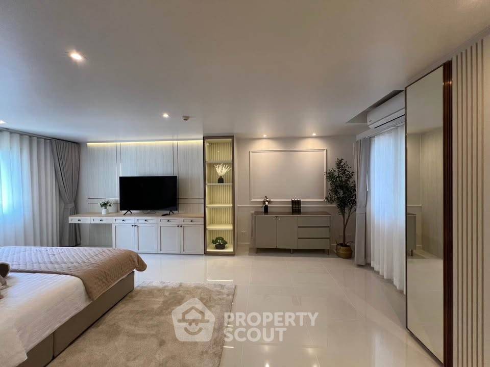 picture 2-BR Condo at Belle Park Residence Condominium in Chong Nonsi (ID 3417329) - 7/12