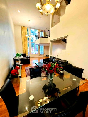 เช่าทาวน์โฮม กรุงเทพมหานคร : ทาวน์เฮ้าส์ 4 ห้องนอน ขนาด 300 ตร.ม. Baan Klang Krung Thonglor ใกล้ BTS ทองหล่อ (ID 3419027)