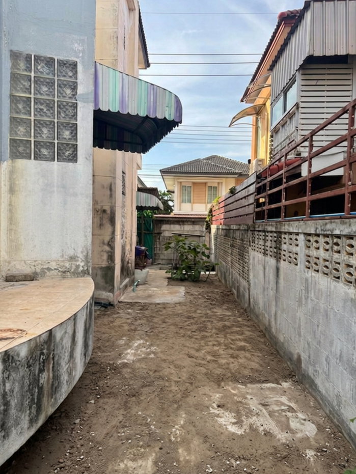รูป ขายบ้านเดี่ยว 2 ชั้น หมู่บ้านครีเอทีฟ ลิฟวิ่ง คลองสาม 💰  ราคาต่ำกว่าตลาด พื้นที่กว้าง - รูปที่ 34/35