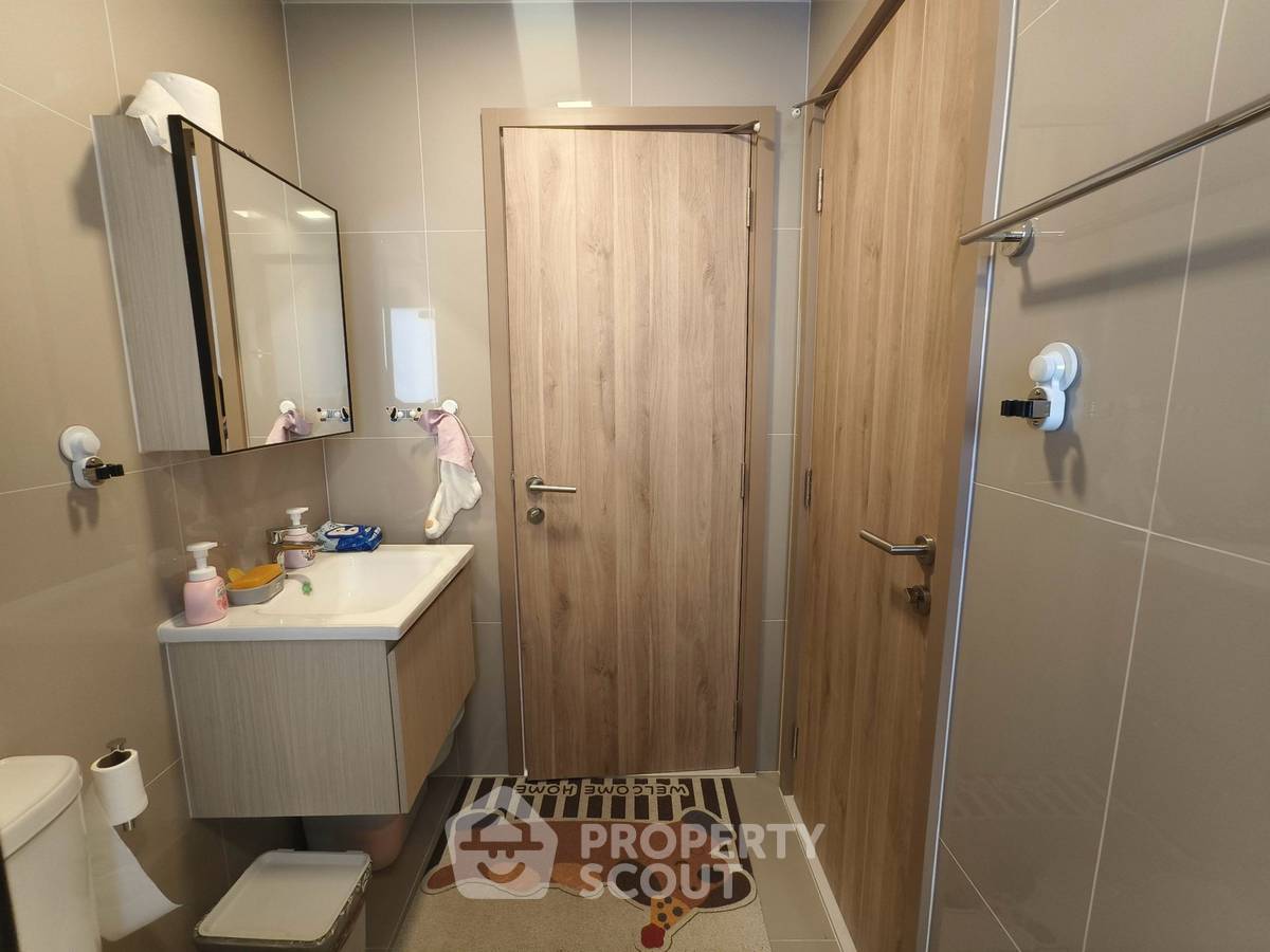 picture 2-BR Condo at The Base Urban Rama9 near MRT Phra Ram 9 (ID 3417246) - 10/13