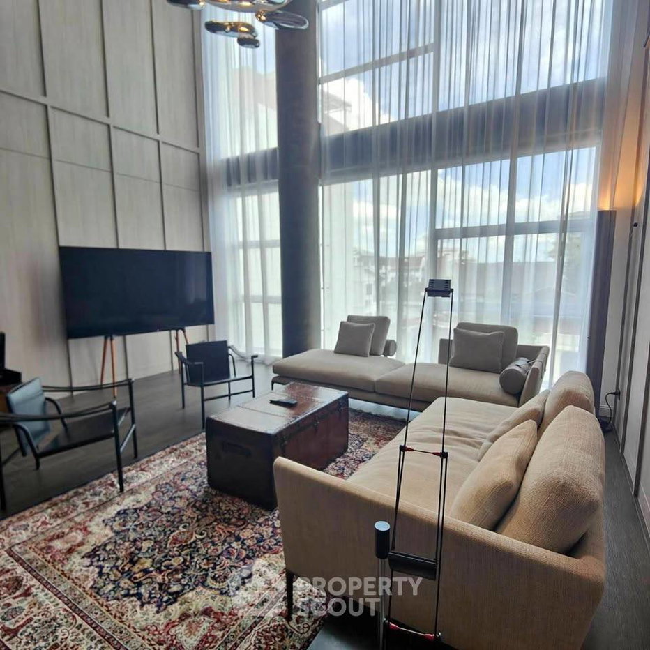 รูป เลี้ยงสัตว์ได้ คอนโด 4 ห้องนอน 250 ตร.ม. Penthouse Condominium 3 ใกล้ BTS เอกมัย (ID 2445039) - รูปที่ 1/20