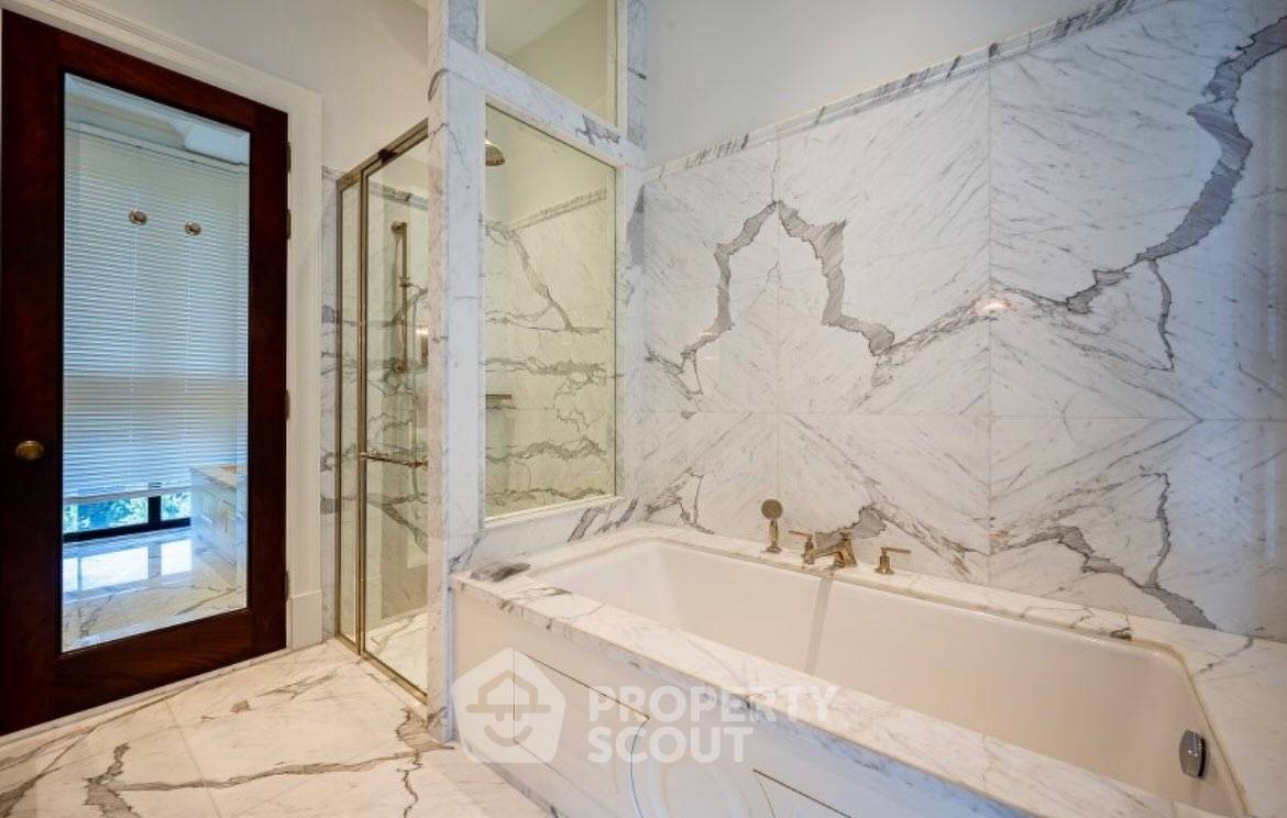 picture Pet-Friendly 2-BR At 98 Wireless, 200m To BTS Phloen Chit (ID 3417433) - 17/19
