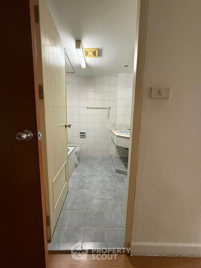 รูป คอนโด 2 ห้องนอน 182 ตร.ม. Ruamjai Heights ใกล้ ARL มักกะสัน (ID 3417585) - รูปที่ 8/10