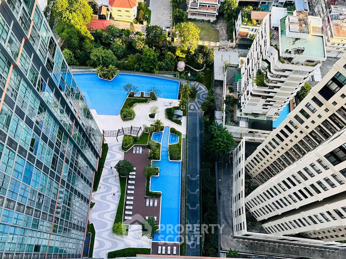 picture 3-BR Condo at Supalai Icon Sathon near MRT Si Lom (ID 3416179) - 12/17