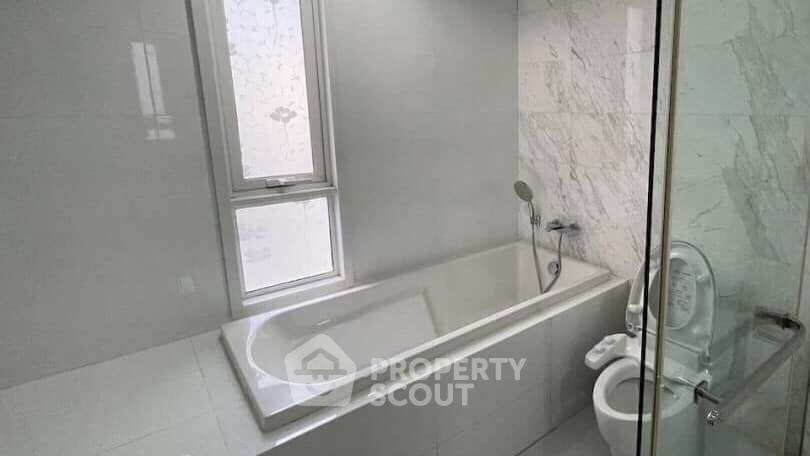 picture 2-BR Condo at HQ Thonglor near BTS Thong Lor (ID 3416006) - 7/11