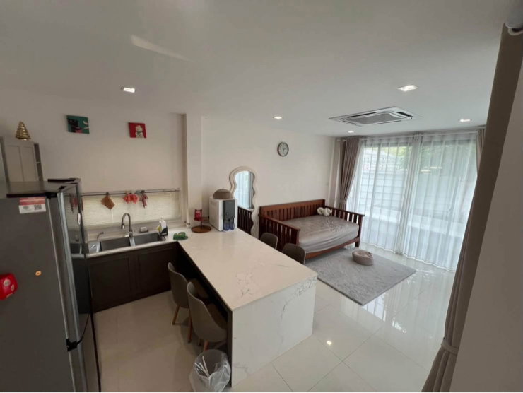picture House for rent, Chatphet Maliwan Village - 8/23