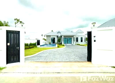 Houses for sale Bang Lamung Chonburi : 4 Bedroom Villa for sale in Huai Yai, Chon Buri  6867759