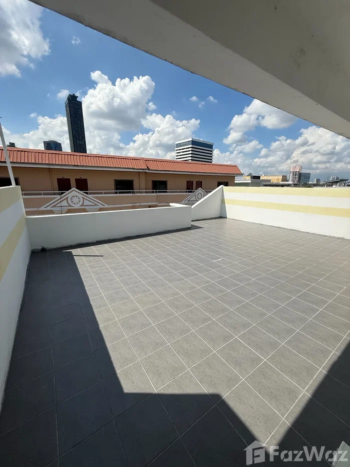 picture 5 Bedroom Townhouse for rent in Khlong Tan Nuea, Bangkok 6869883 - 7/8