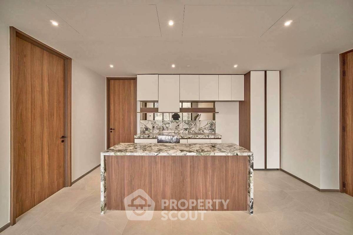 picture 2-BR Condo For Sale At ROMM CONVENT Near BTS Sala Daeng (ID 3417277) - 15/24