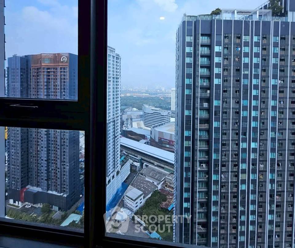 picture 40th-Floor 1-BR At Life Ladprao Near BTS Ha Yaek Lat Phrao (ID 3418618) - 2/10