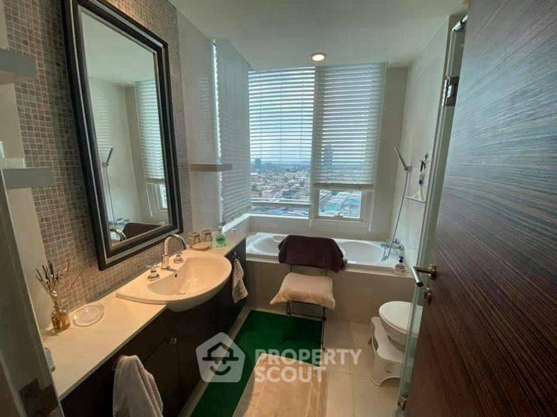 picture 3-BR Condo at Watermark Chaophraya near BTS Krung Thon Buri (ID 3417410) - 13/16