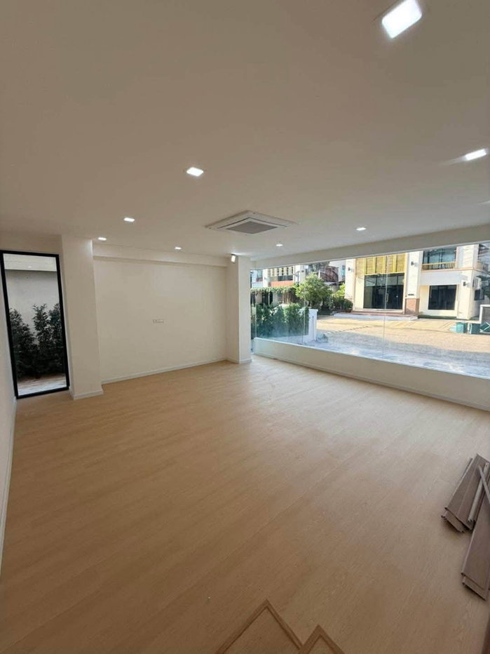 picture #HHR107 Sale: 4-Story Office Building, Ready to Move In ð Soi Sahakarn Pramool - 7/20