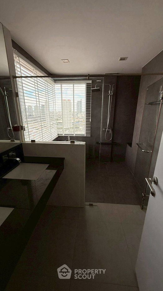 picture 2-BR Condo at Urbano Absolute near BTS Krung Thon Buri (ID 3417350) - 5/13