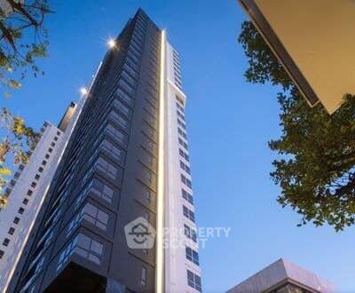 คอนโด 2-ห้องนอน ที่ เอช คิว ทองหล่อ ใกล้ BTS ทองหล่อ (ID 3416006)