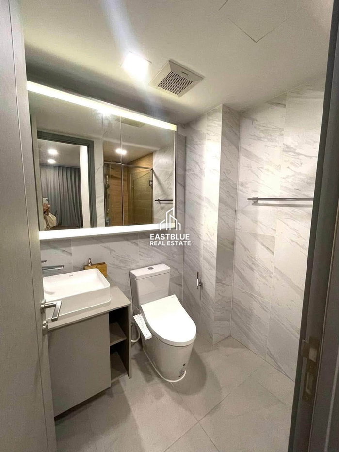 picture For Rent: TAKA HAUS EKAMAI 12 - Modern Condo in Ekkamai - 4/7