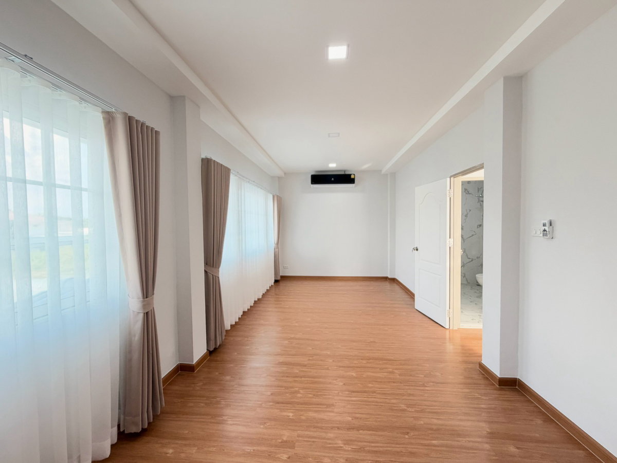 รูป บ้านแฝดสไตล์บ้านเดี่ยว รีโนเวทใหม่ มบ.บุรีรมย์ ถนนเลียบคลองสอง23 ซอยบุรีรมย์21 คลองสามวา เฟอร์นิเจอร์สวยพร้อมอยู่ - รูปที่ 15/19