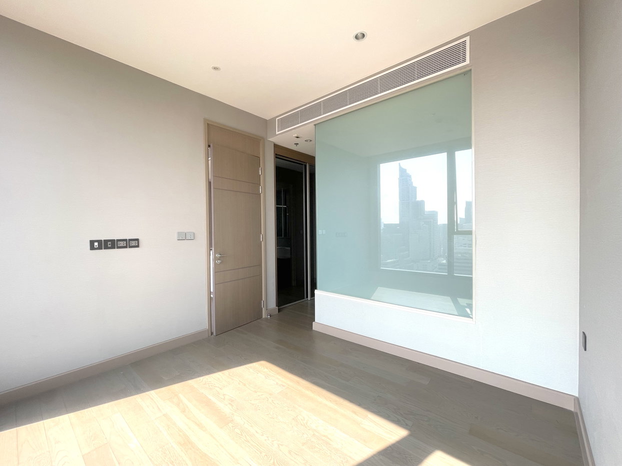 picture 🏙️ THE ESSE SINGHA COMPLEX!
Near BTS Asoke, only 1.4 km. Starting at 13.84 million. 🔑 - 3/8