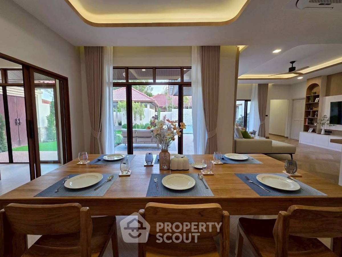 picture 4-BR Villa, Baan Balina 3, Huai Yai, 220 Sqm (ID 3420461) - 7/17