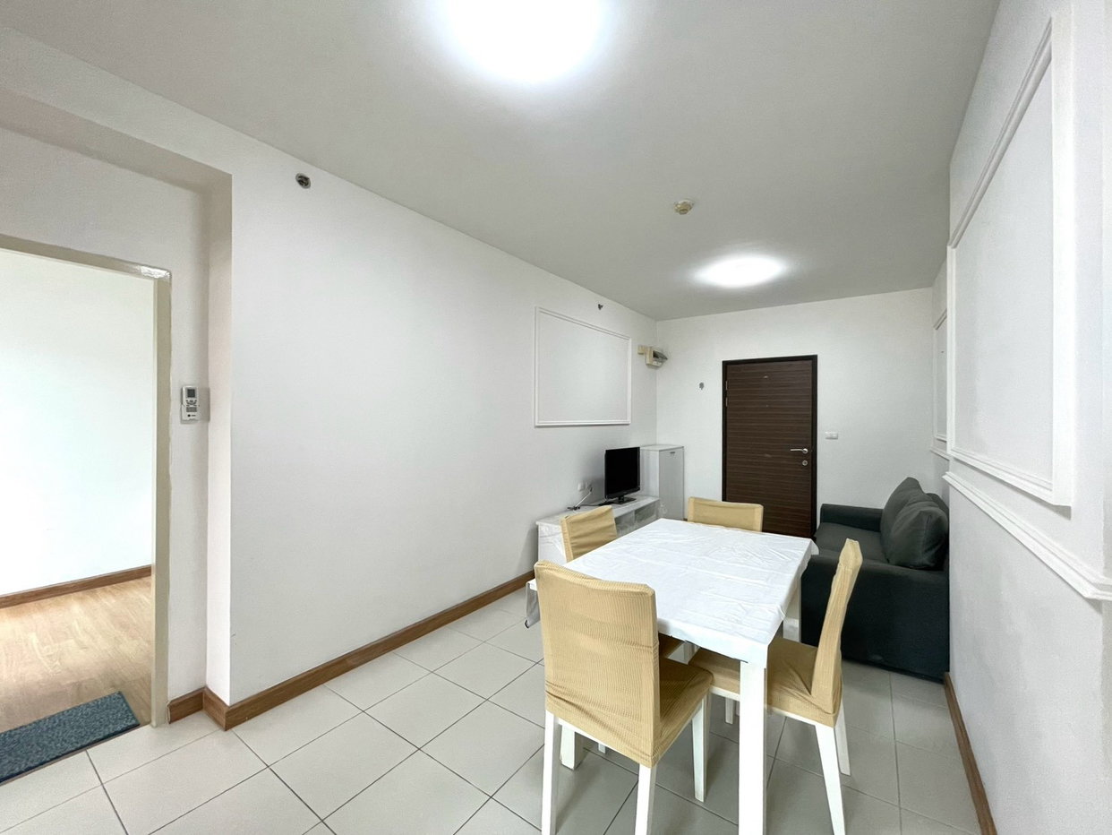 รูป 🏙️ Exclusive Condo Gem at Supalai Park Asoke-Ratchada! 💎 1-Bed, 48 sqm, 3,190,000 THB - รูปที่ 2/9