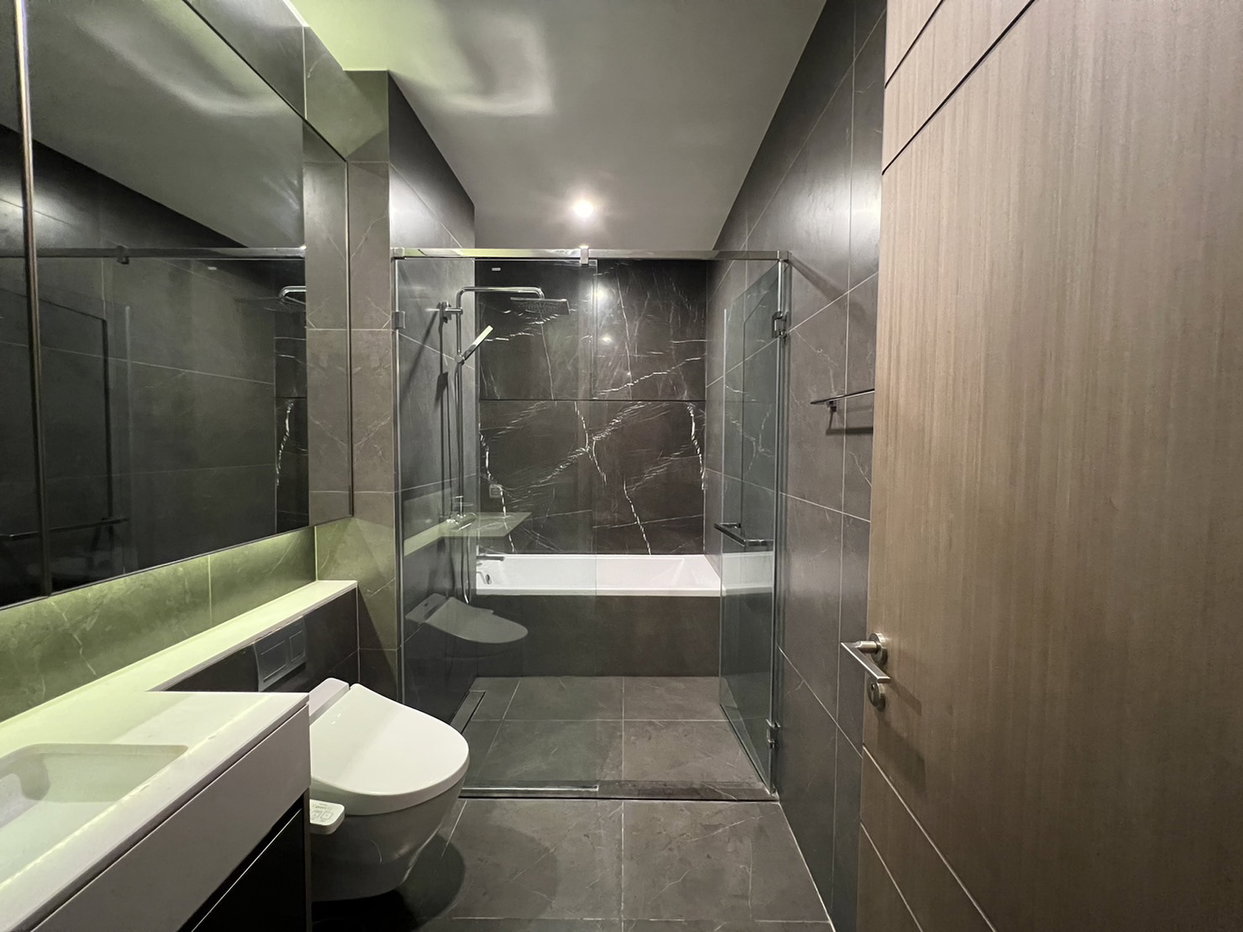 รูป หรูหรากลางใจเมือง! THE ESSE at SINGHA COMPLEX 1 ห้องนอน พร้อมวิวพิเศษ
ใกล้ BTS/MRT เพชรบุรี ราคา 12.5 ล้าน นัดชมห้องทันที! - รูปที่ 6/7