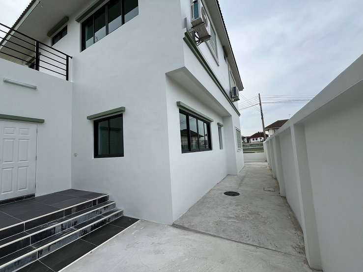 รูป ให้เช่า บ้านเดี่ยว 2 ชั้น สร้างใหม่ หลังใหญ่ หมู่บ้านสีวลี รังสิต คลอง 2 ใกล้ฟิวเจอร์พาร์ครังสิต สนามบินดอนเมือง อยู่อาศัย - รูปที่ 7/30