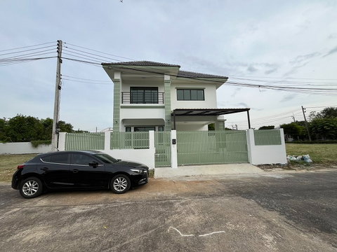 บ้านเดี่ยวให้เช่า บ้านเดี่ยว 2 ชั้น สร้างใหม่ หมู่บ้านสีวลี รังสิต คลอง 2 ใกล้ฟิวเจอร์พาร์ครังสิต สนามบินดอนเมือง อยู่อาศัย