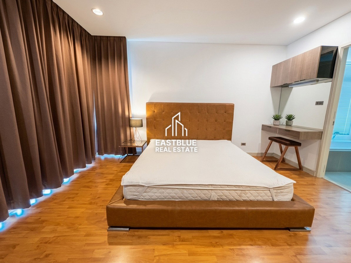 picture Fullerton Condo for Rent 🏙️ 2 Beds, Prime Location near BTS Ekkamai! - 4/9