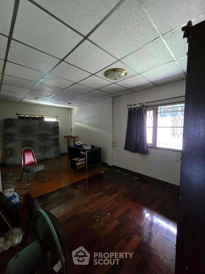 รูป บ้าน 4-ห้องนอน ใน นวลจันทร์ (ID 3421428) - รูปที่ 14/29