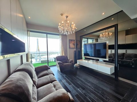 ตื่นมาพร้อมวิวแม่น้ำ 180 องศาทุกเช้า ที่ The Pano Rama 3