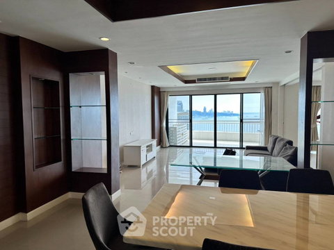 Spacious 3-BR 250 Sqm At Saranchol Condominium Wong Amat (ID 3422417)