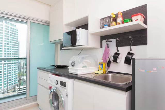 picture For Sale Life Ratchadapisek 2BR 46 sqm near MRT Huai Khwang THB 4.1M 🌆 - 3/8